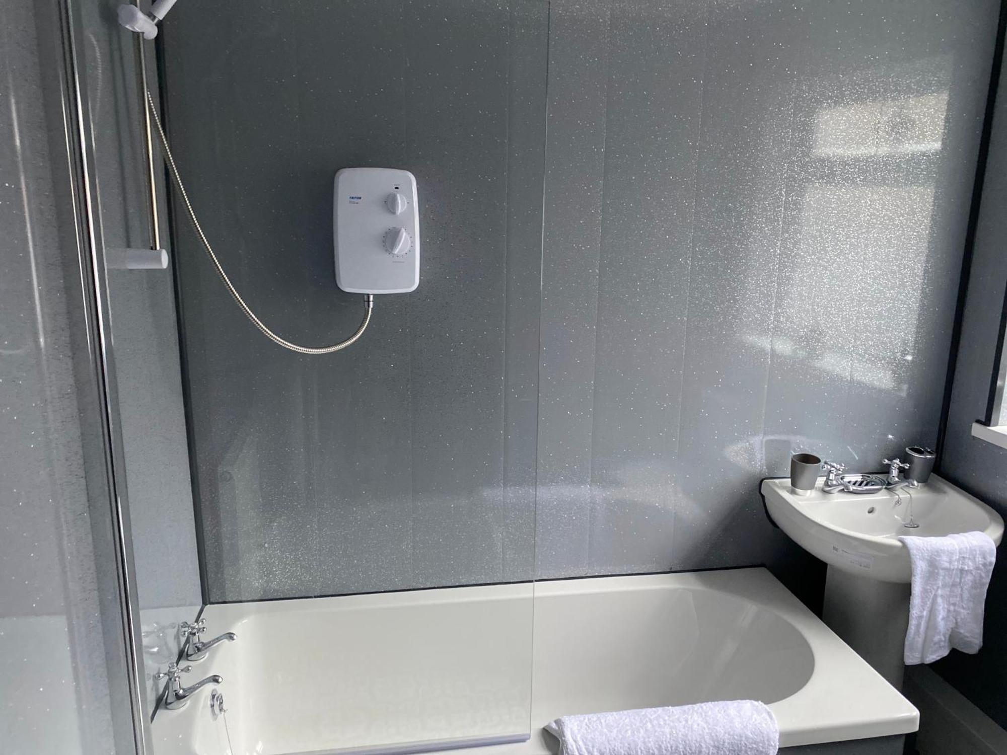 3-Bed House Close To Goodison Park, Liverpool Eksteriør billede